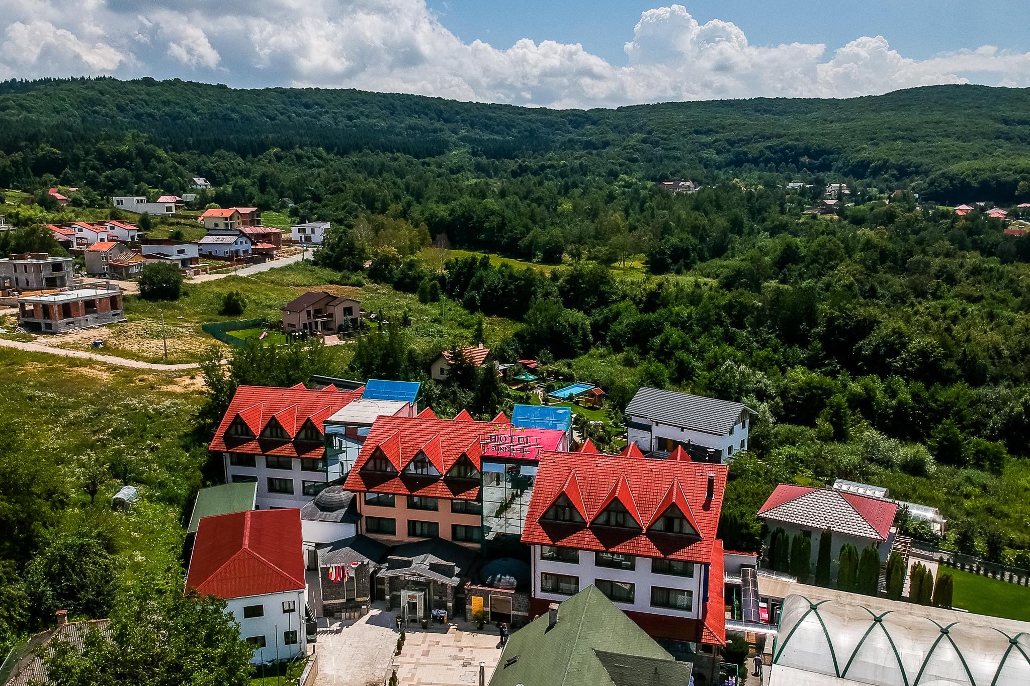 Hotel Sunny Hill Cluj-Napoca Exterior photo