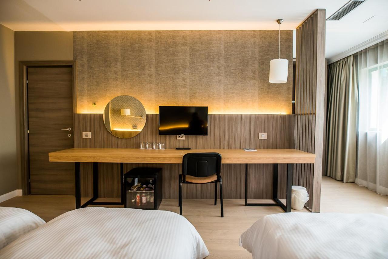 Hotel Sunny Hill Cluj-Napoca Exterior photo